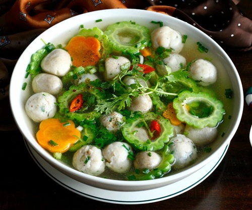 CANH CÁ THÁC LÁC KHỔ QUA